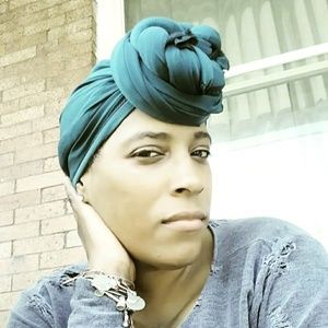 Meet your Posher, Teaunta